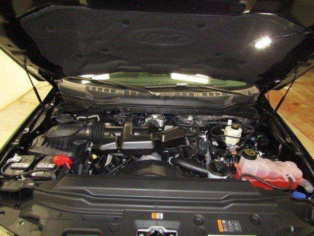 2017 Ford F-250 Super Duty XL Crew Cab 4WD V8